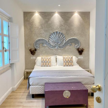 In Centro Unique Rooms Ольбія Екстер'єр фото