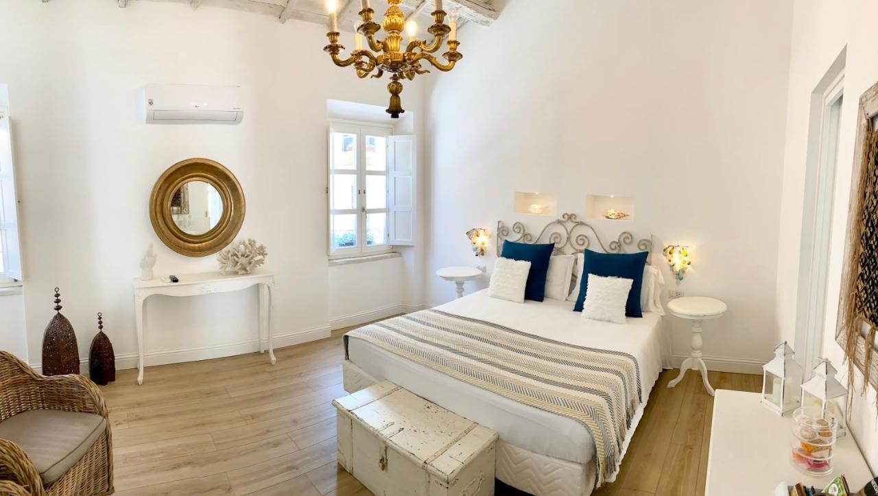 In Centro Unique Rooms Ольбія Екстер'єр фото