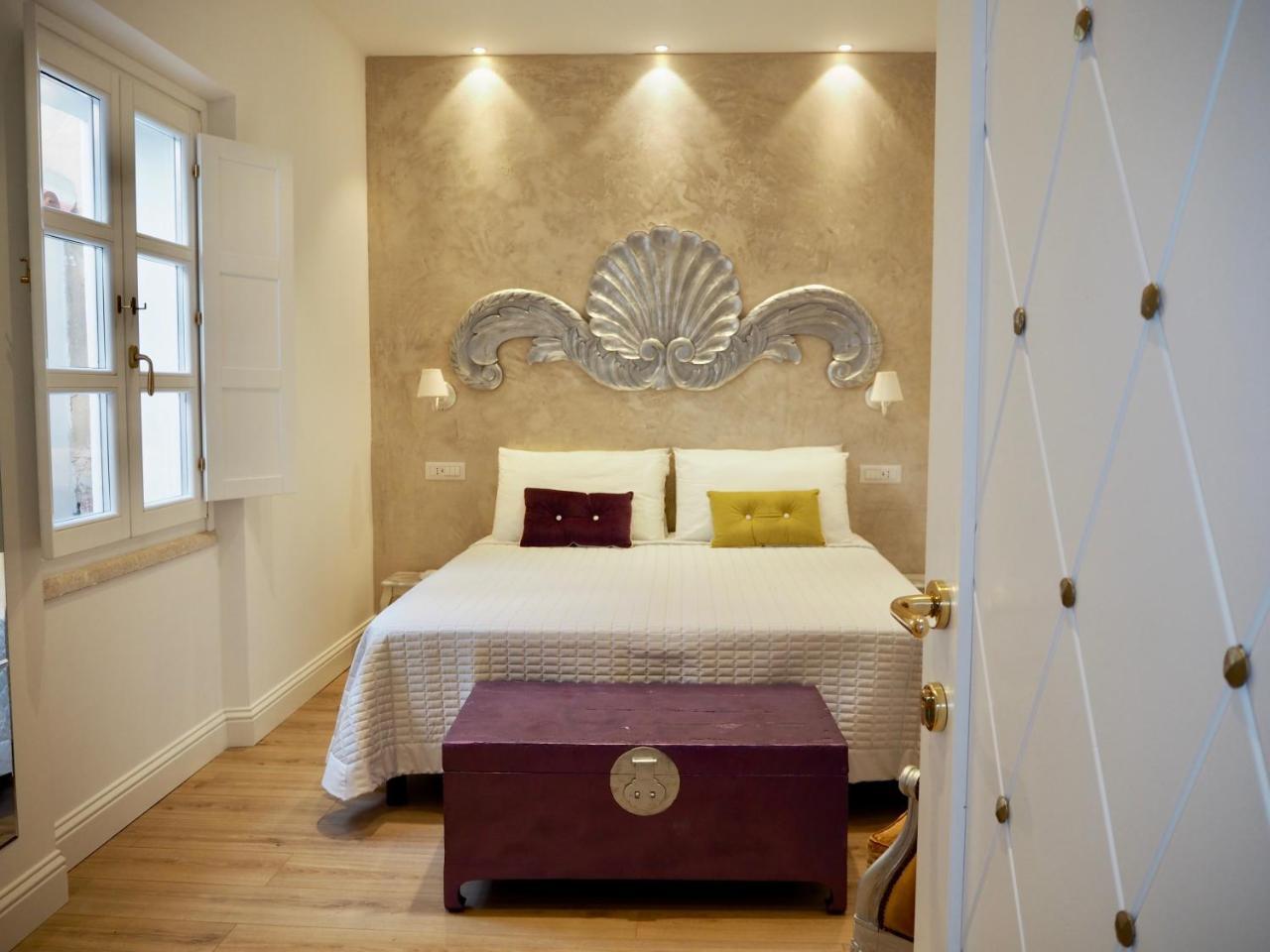 In Centro Unique Rooms Ольбія Екстер'єр фото